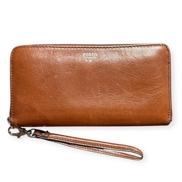 FOSSIL Women’s Brown Sidney Leather Zip Clutch Wallet with Wristlet Strap - Picture 2 of 5